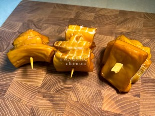 Японские снеки и крекеры: Шашлычок из кальмара х/к