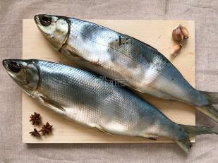 Сурские гренки Чеснок с зеленью (100 гр): Сиг вяленый