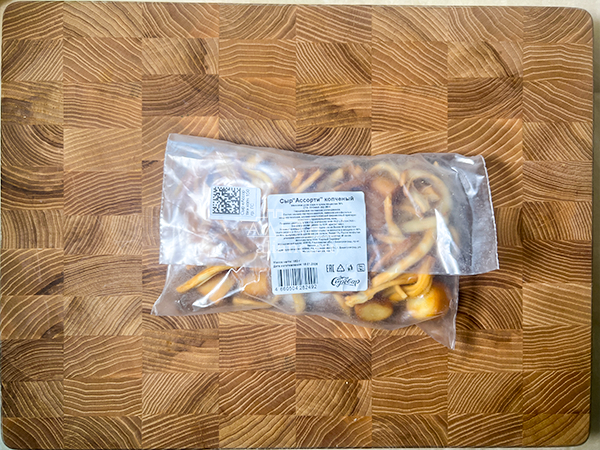 Сыр 150 гр ГОРНЫЙ СЫРОВАР (Ассорти копчёный) в Самаре