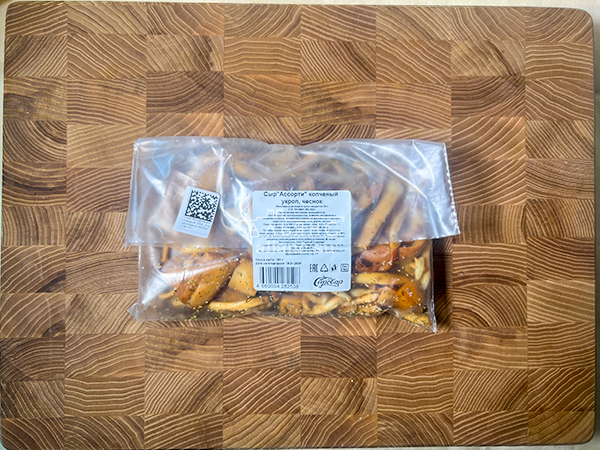 Сыр 150 гр ГОРНЫЙ СЫРОВАР (Ассорти копчёный с укропом и чесноком) в Самаре