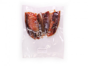 Таранка с перцем: Ребра воблы с икрой